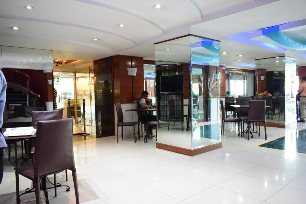 Citystate Hotel Quiapo Manilla Buitenkant foto