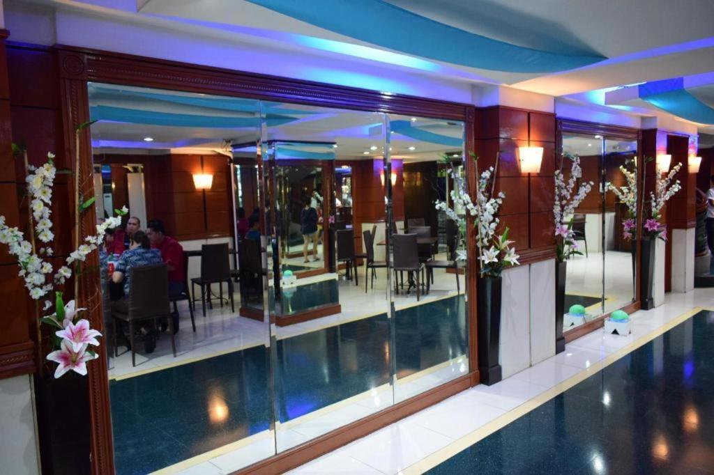 Citystate Hotel Quiapo Manilla Buitenkant foto