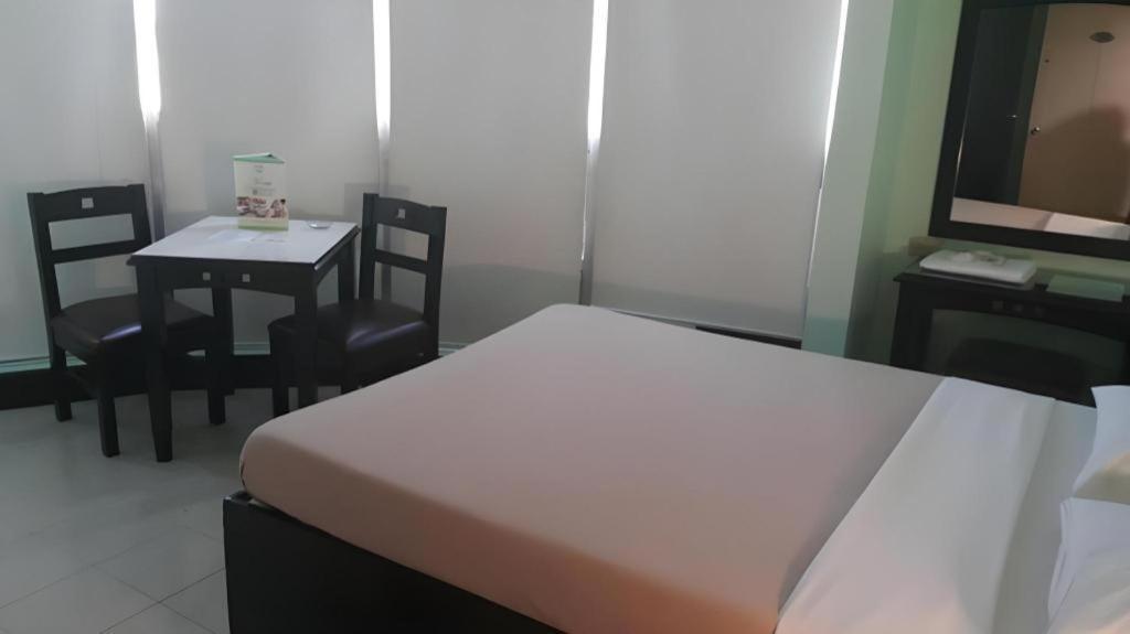 Citystate Hotel Quiapo Manilla Buitenkant foto