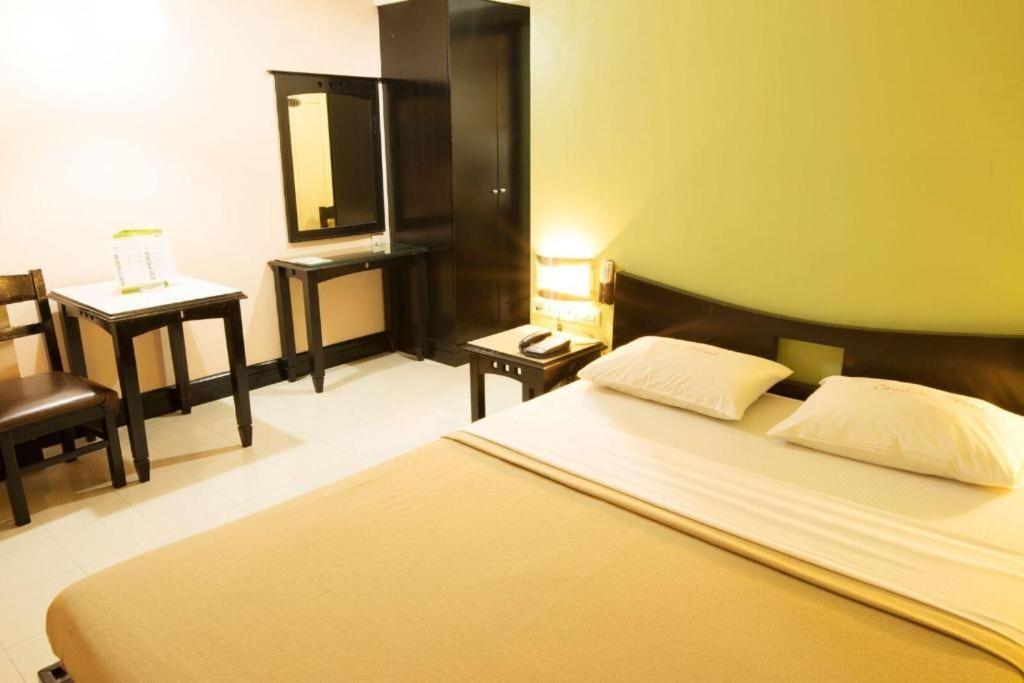 Citystate Hotel Quiapo Manilla Buitenkant foto